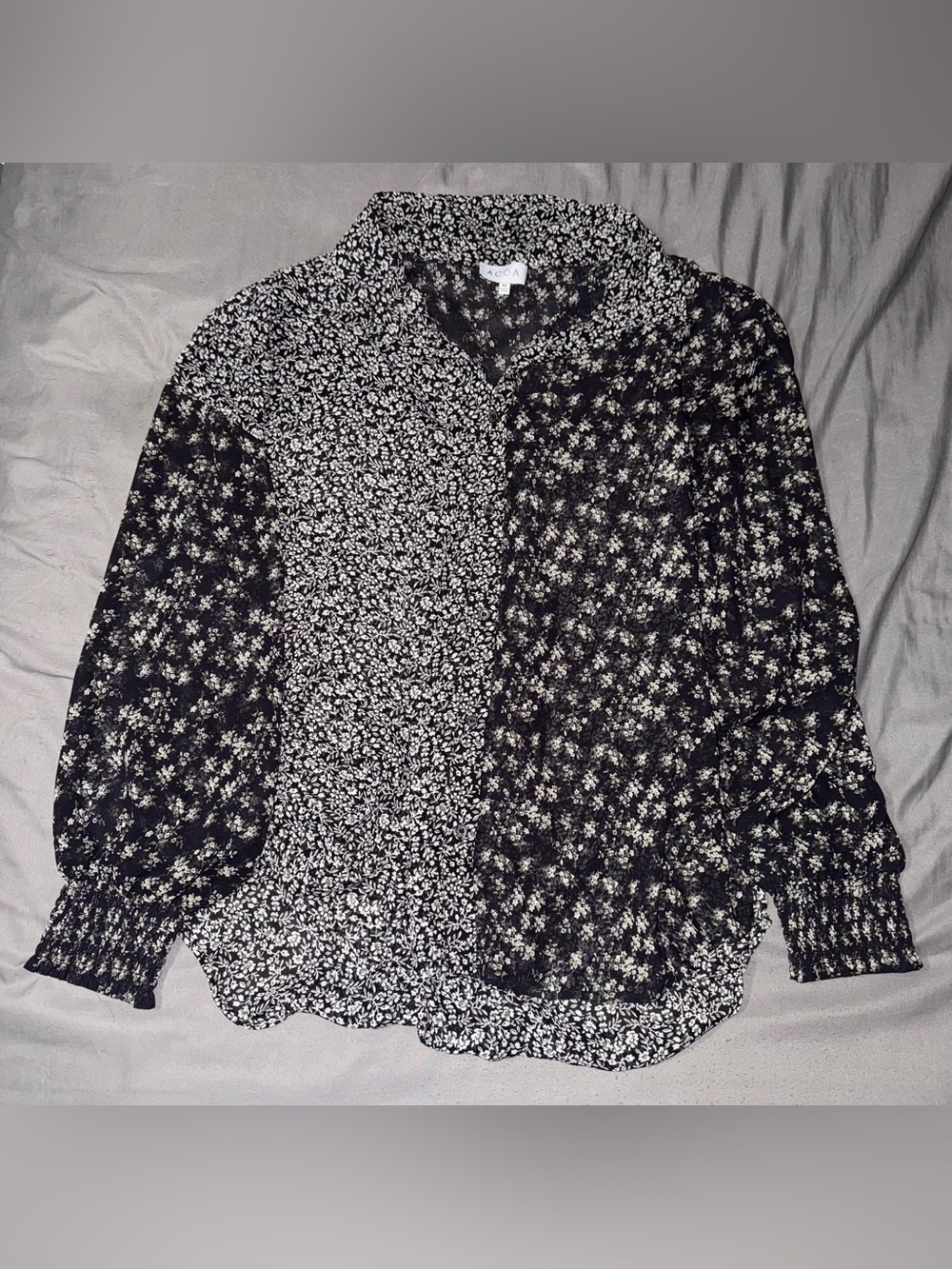 ACOA Womens Blouse; Black/White Floral; Collared; Button-Up; Long Sleeve; M
